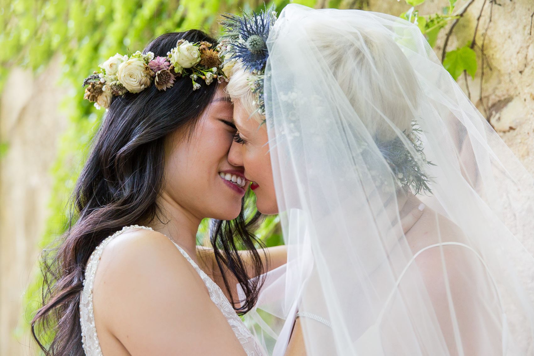 same sex wedding avignon cinderella-photographie super french wedding photographer